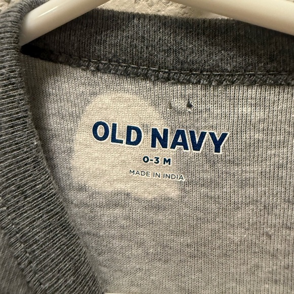 Old Navy Gray and White Footie Pajama with Cute Ghost Faces Size 0/3M - Picture 2 of 5